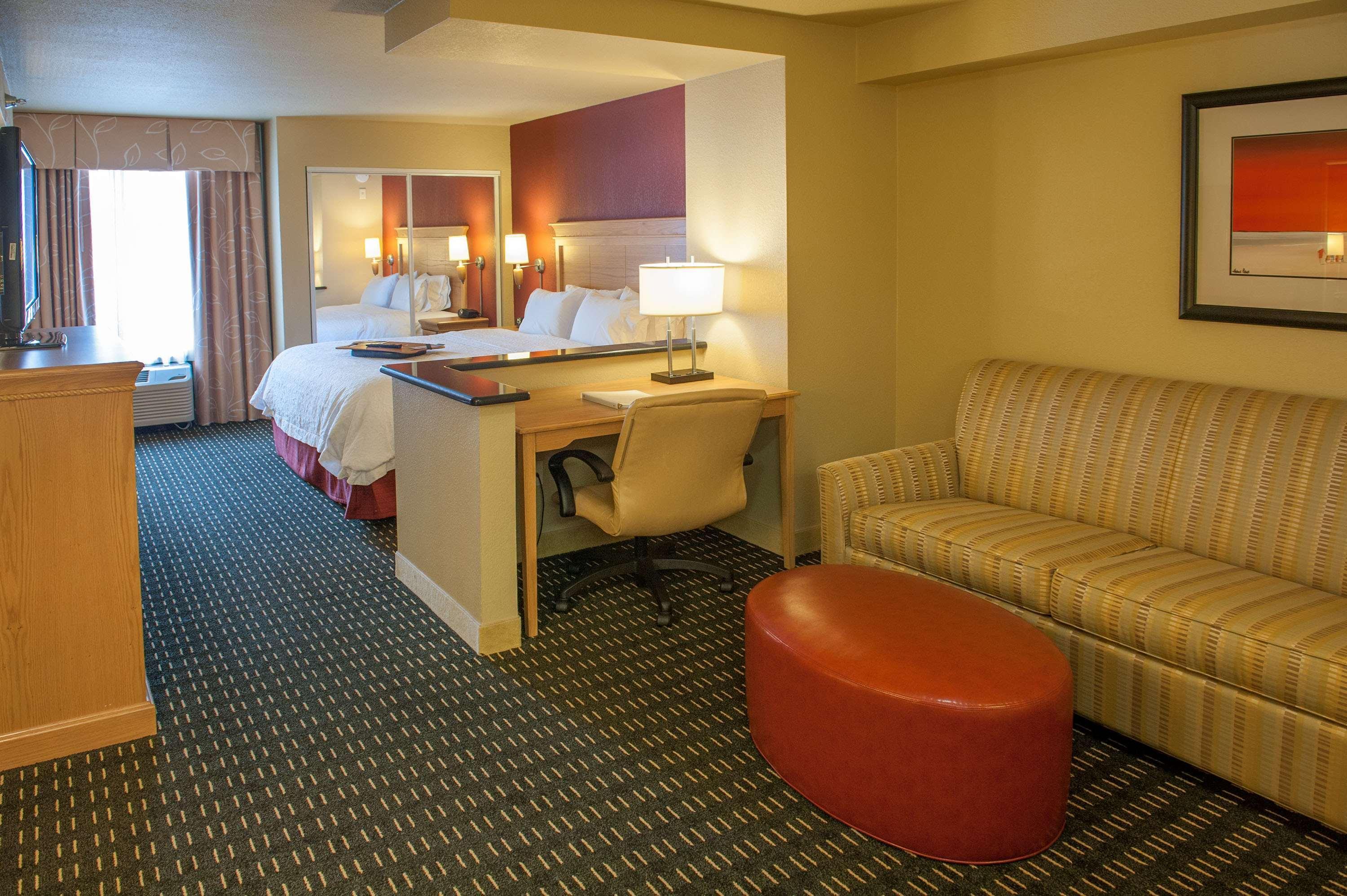 Hampton Inn Pensacola-Airport Exteriör bild