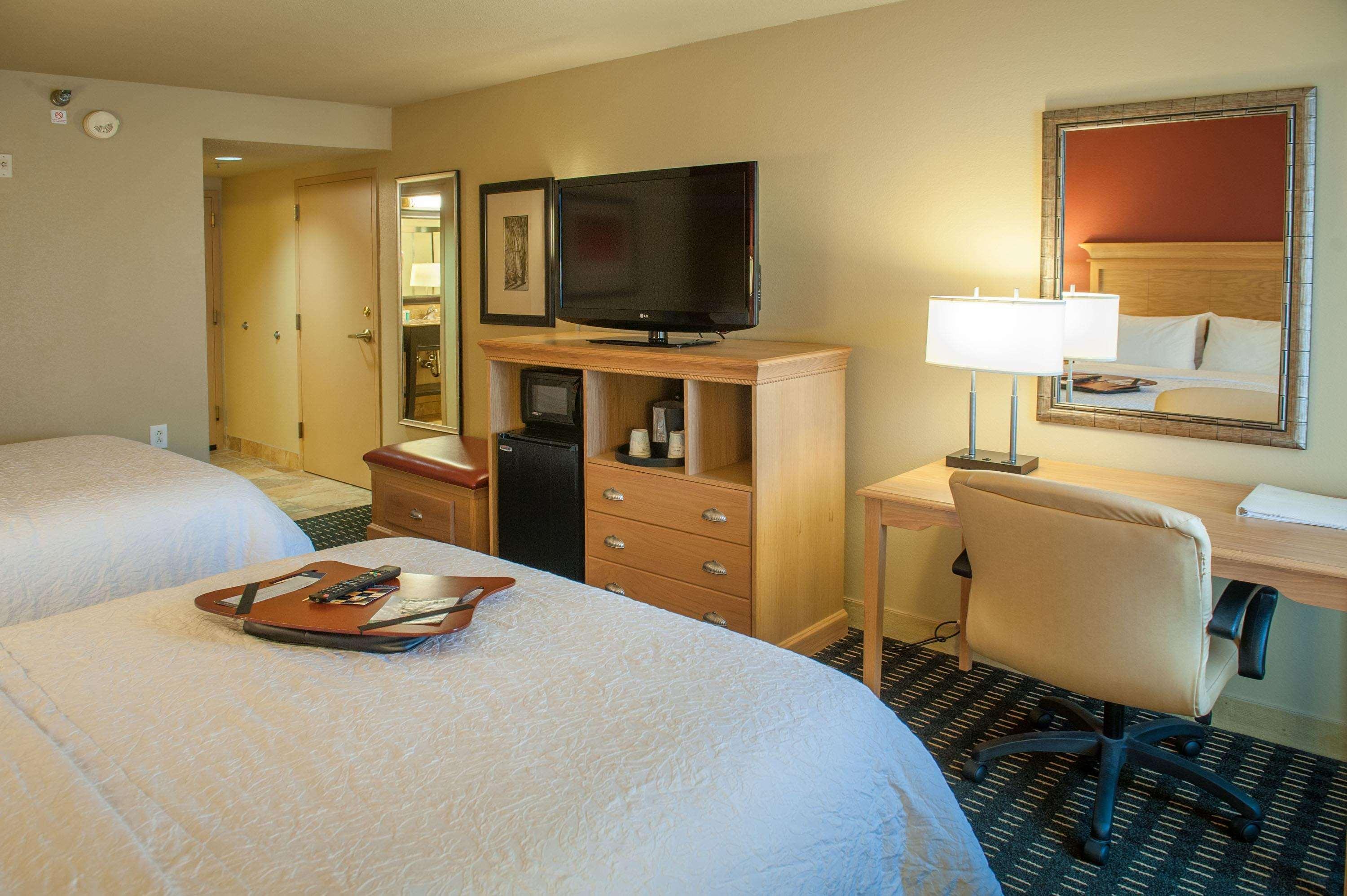 Hampton Inn Pensacola-Airport Exteriör bild